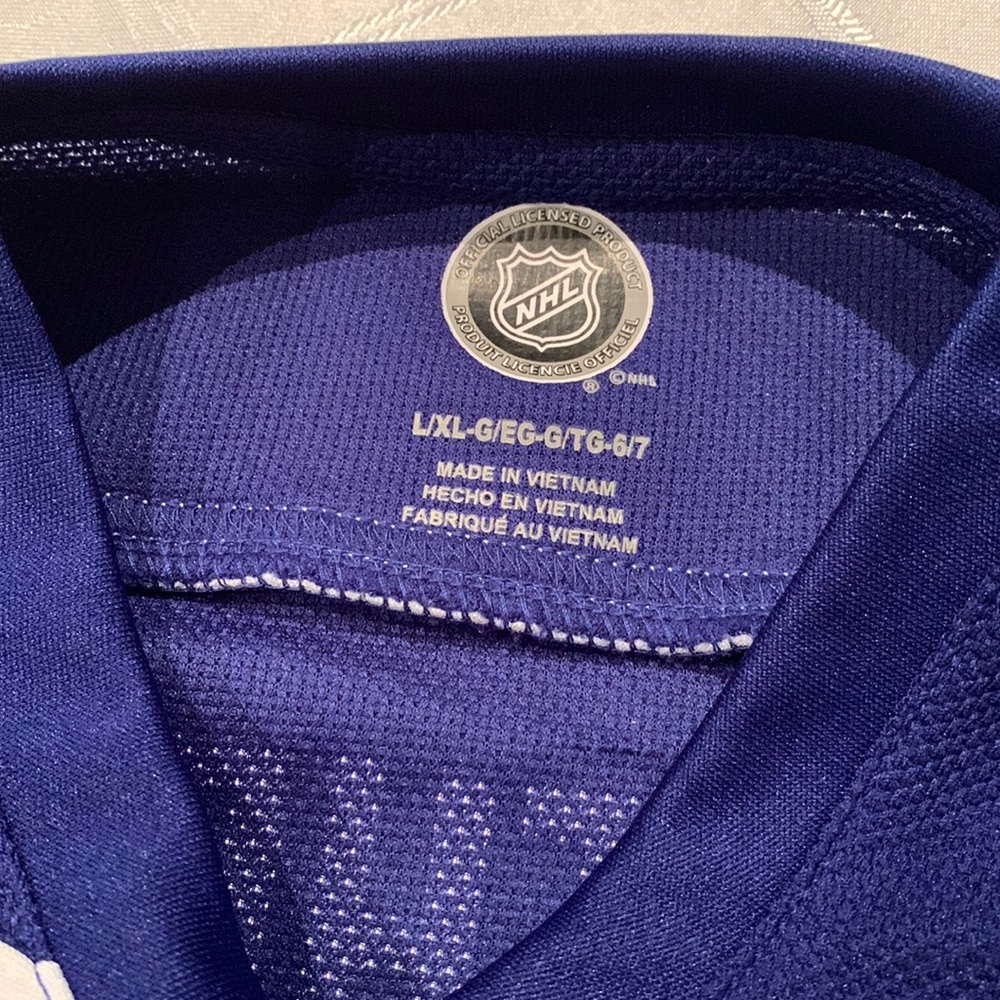 NHL Leafs Matthews jersey - Picture 7 of 10